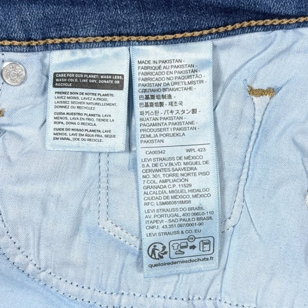 Levi Strauss & Co Womens Classic Straight Leg Blue Jeans Size 4 Medium Wash - Picture 12 of 12